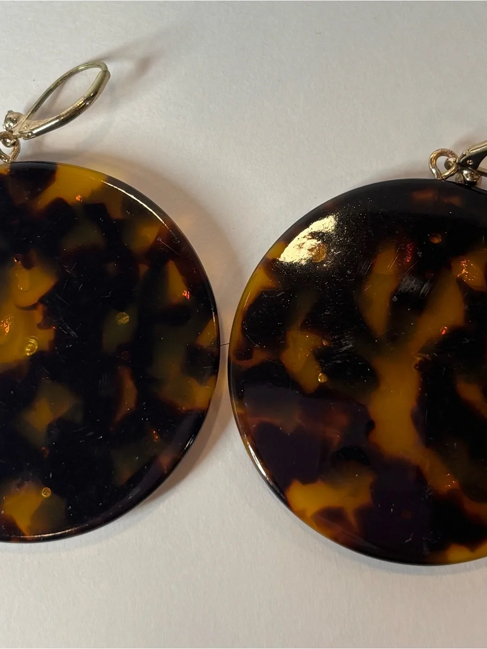 Betsey Johnson Brown Black Resin Dragonfly Disc Drop Earrings Gold Tone